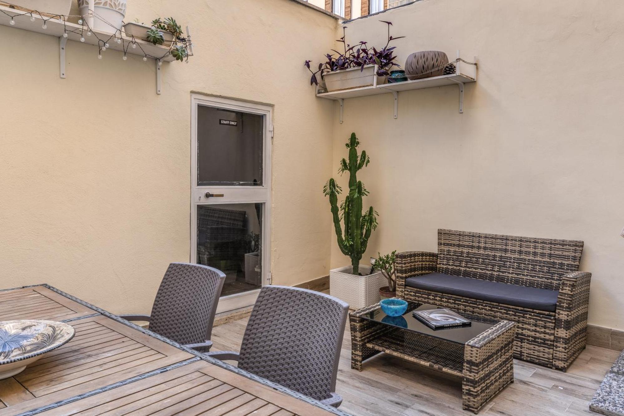 Nala Luxury Apartment With Terrace Rom Exteriör bild